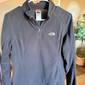 The North Face Women's Black Quarter-Zip